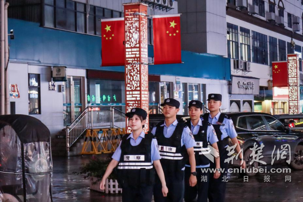正在上传...
